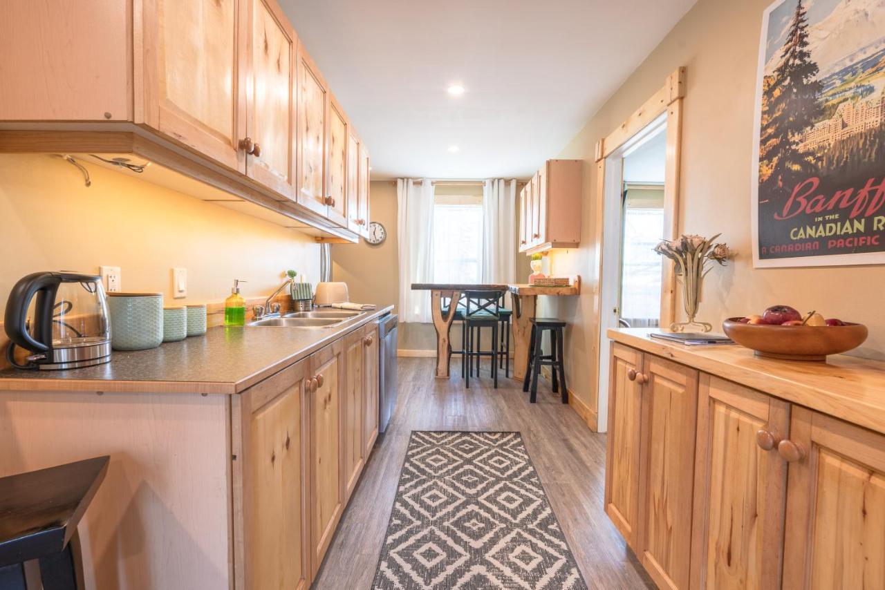 Craftsman'S Loft - Heritage Charm - Ac - 5 Min Dt YYC 외부 사진